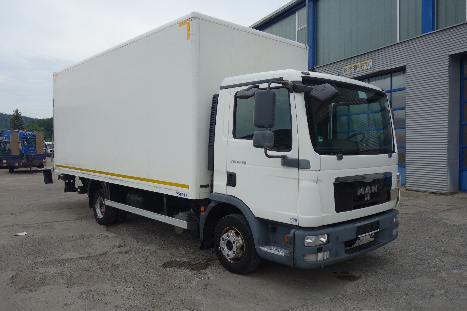 MAN 8.180 TGL Koffer + LBW +Klima