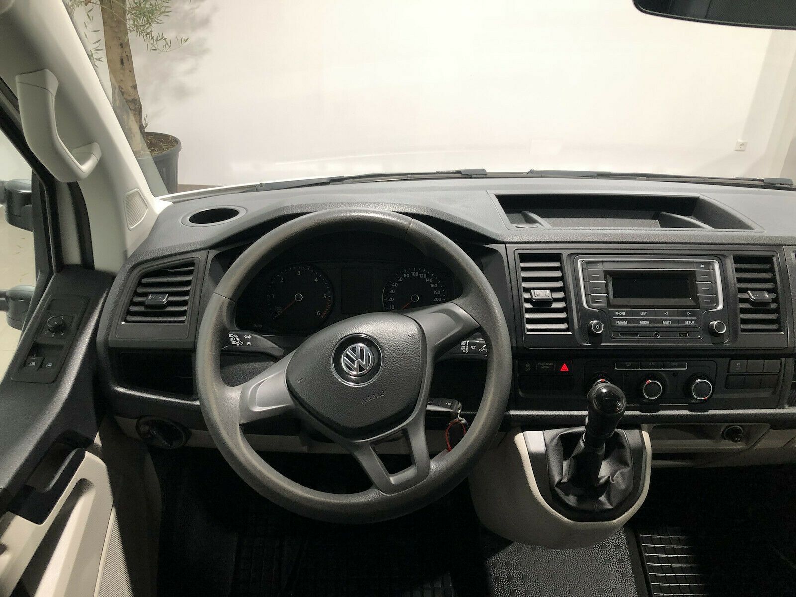 Volkswagen T6 Doka-Pritsche(6-Si.), 4 Motion, Klima, AHK - Photo 6