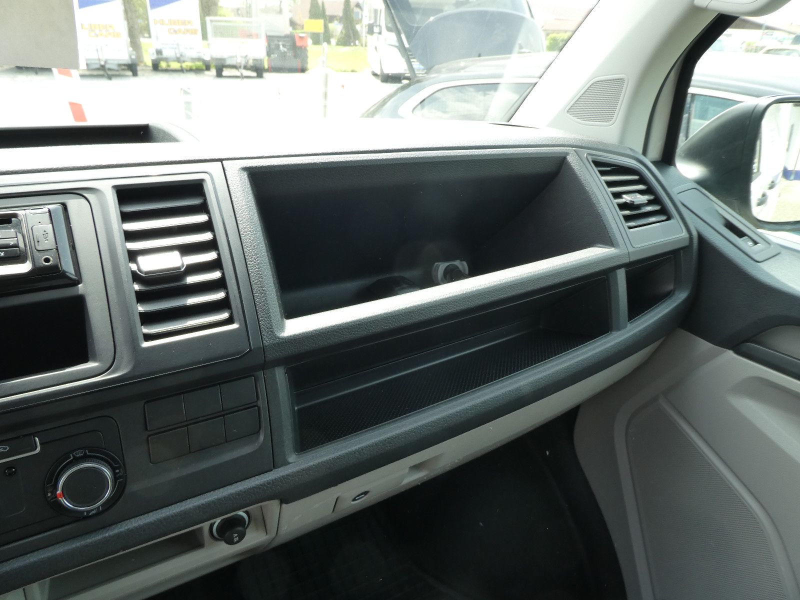 Volkswagen T6 Transporter Kasten Hochdach lang - Photo 15
