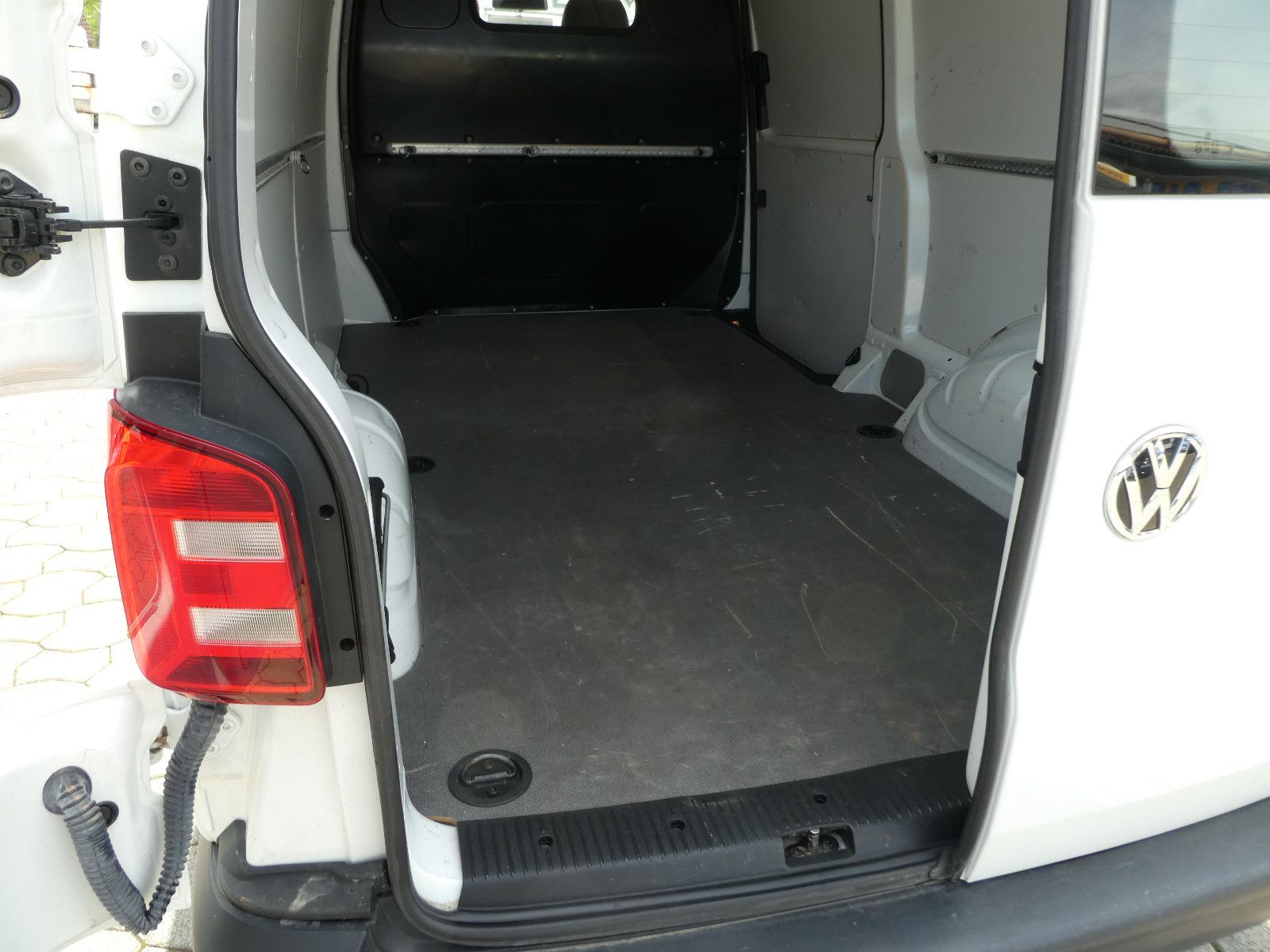 Volkswagen T6 Transporter Kasten Hochdach lang - Photo 6