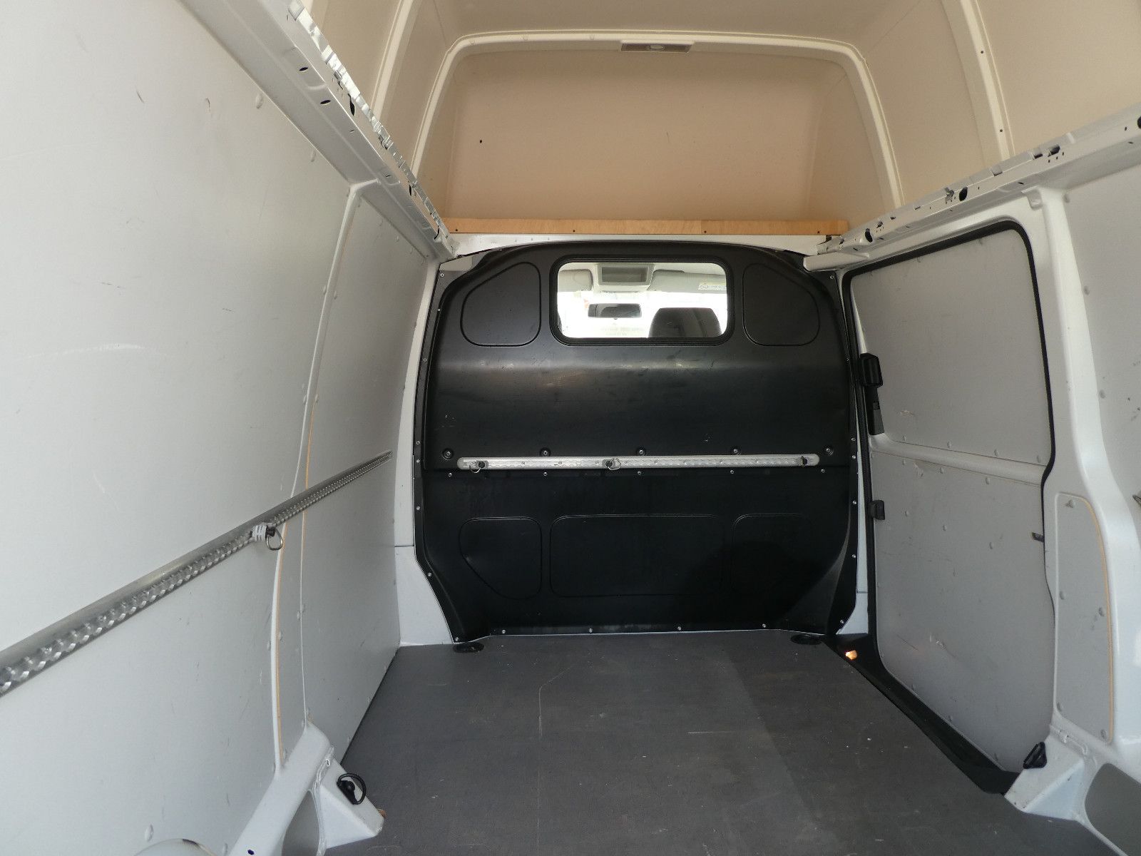 Volkswagen T6 Transporter Kasten Hochdach lang - Photo 7