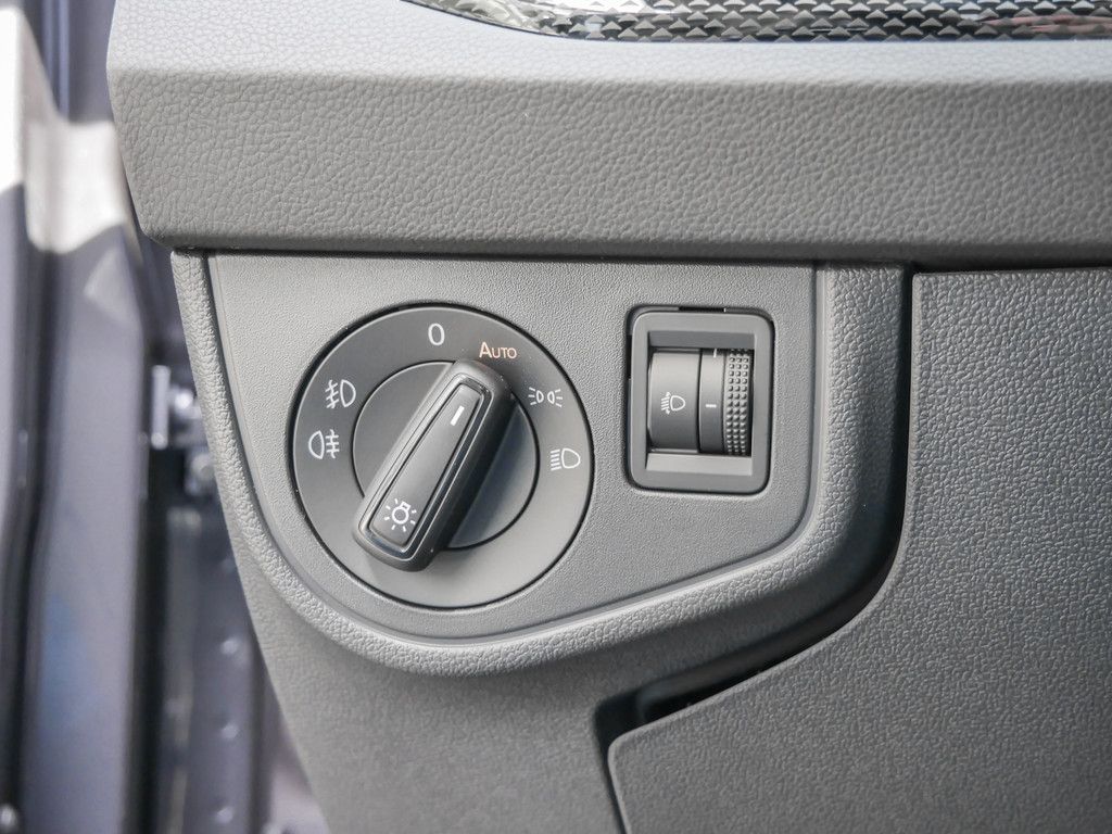 Volkswagen Polo 1.0 TSI Life KAM+APP+DAB+LED+SHZ+LANE - Photo 16