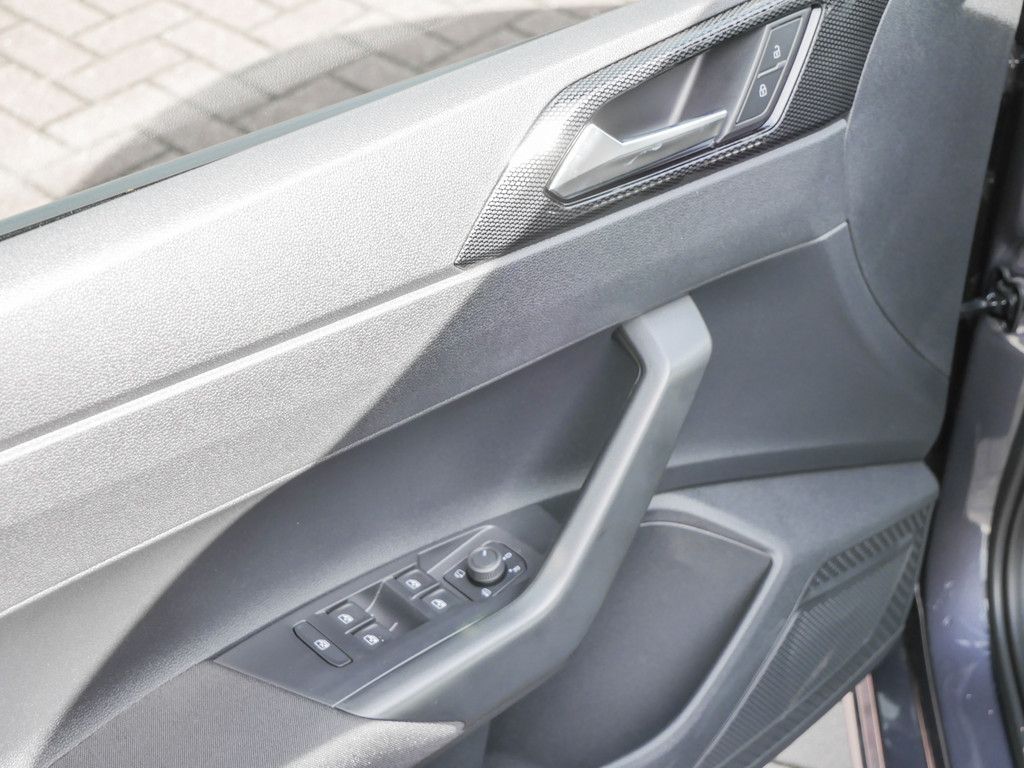 Volkswagen Polo 1.0 TSI Life KAM+APP+DAB+LED+SHZ+LANE - Photo 19