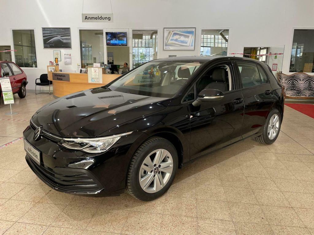 Volkswagen Golf 1.0 TSI Life mit guter Ausstattung